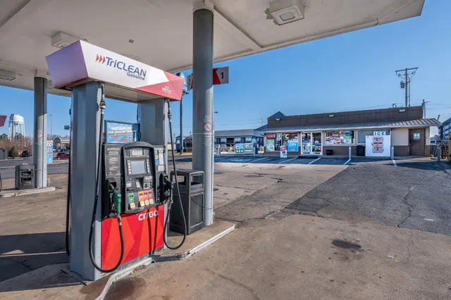 $650,000 | 2417 Highway 46, Dickson, TN 37055