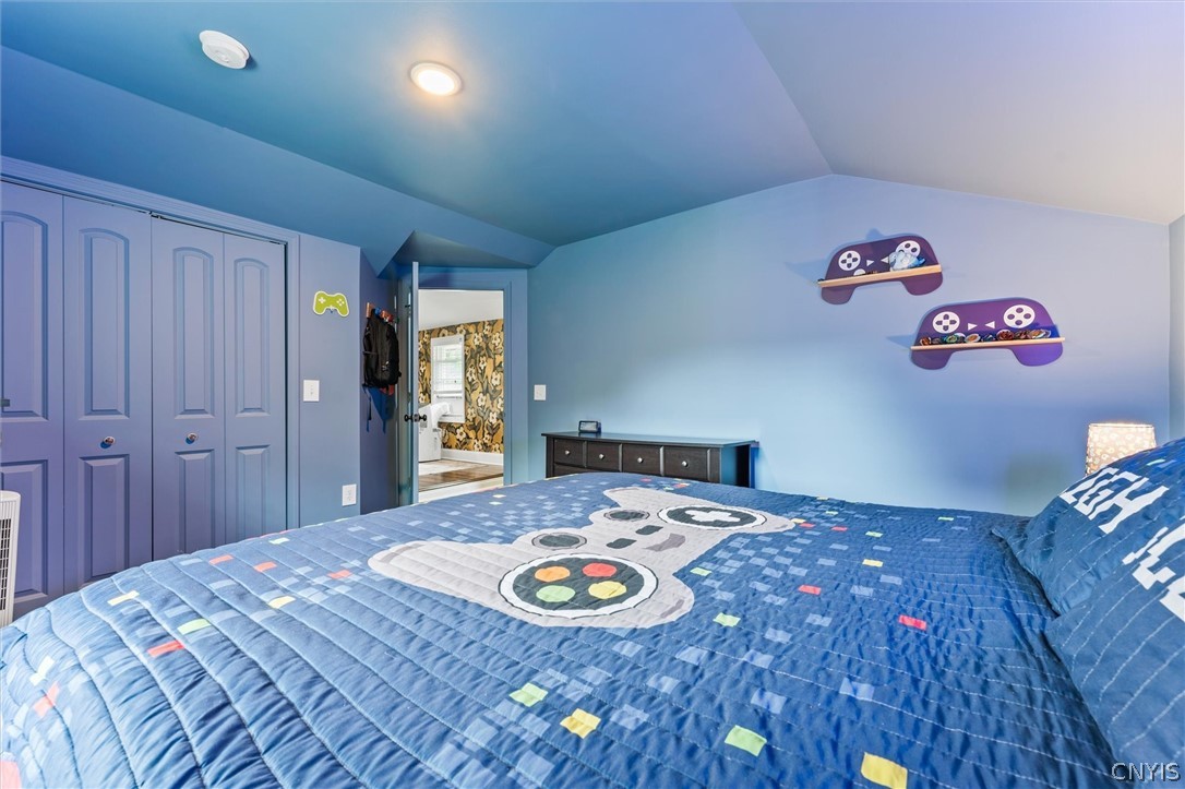 7834 State Street Road Throop, NY 13021 - Photo 19 of 36 2nd Floor Bedroom