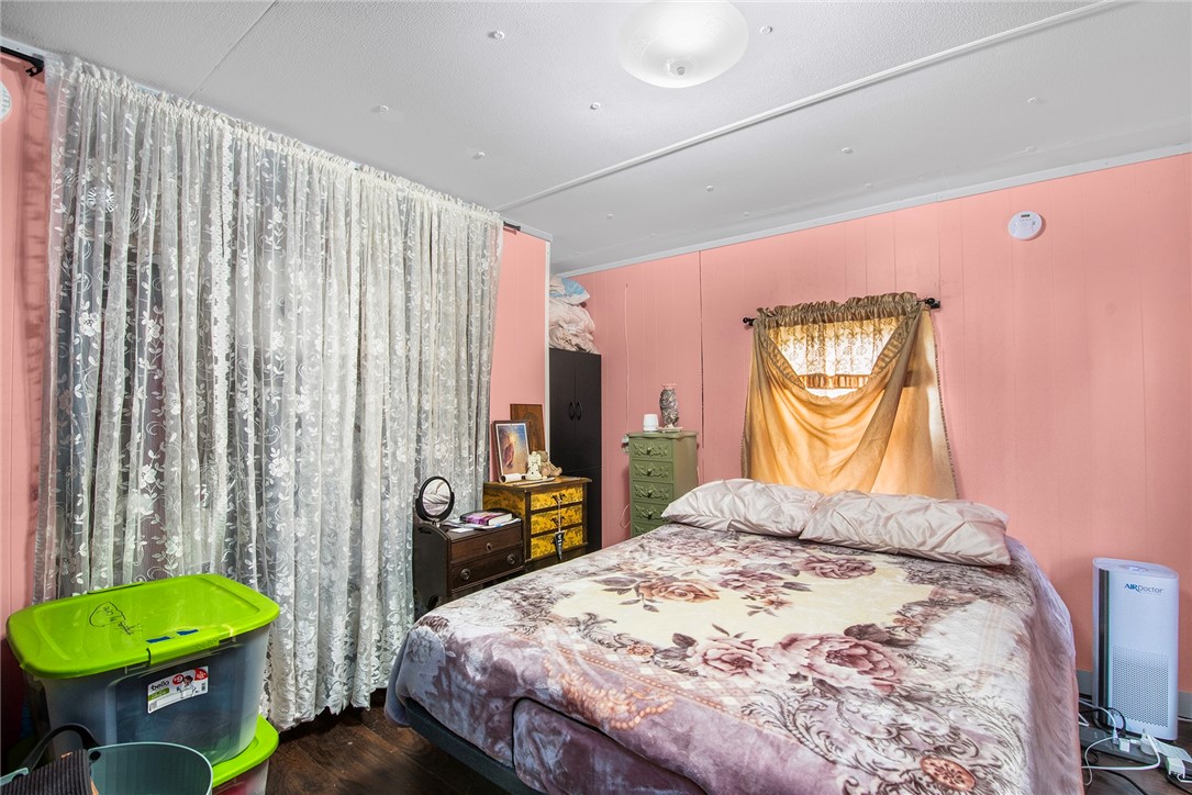 719 Forest Avenue Middletown, RI 02842 - Photo 11 of 15