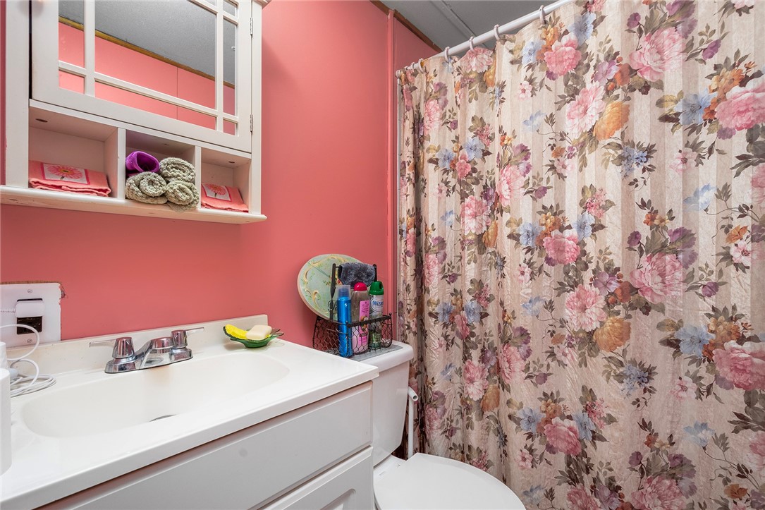 719 Forest Avenue Middletown, RI 02842 - Photo 14 of 15