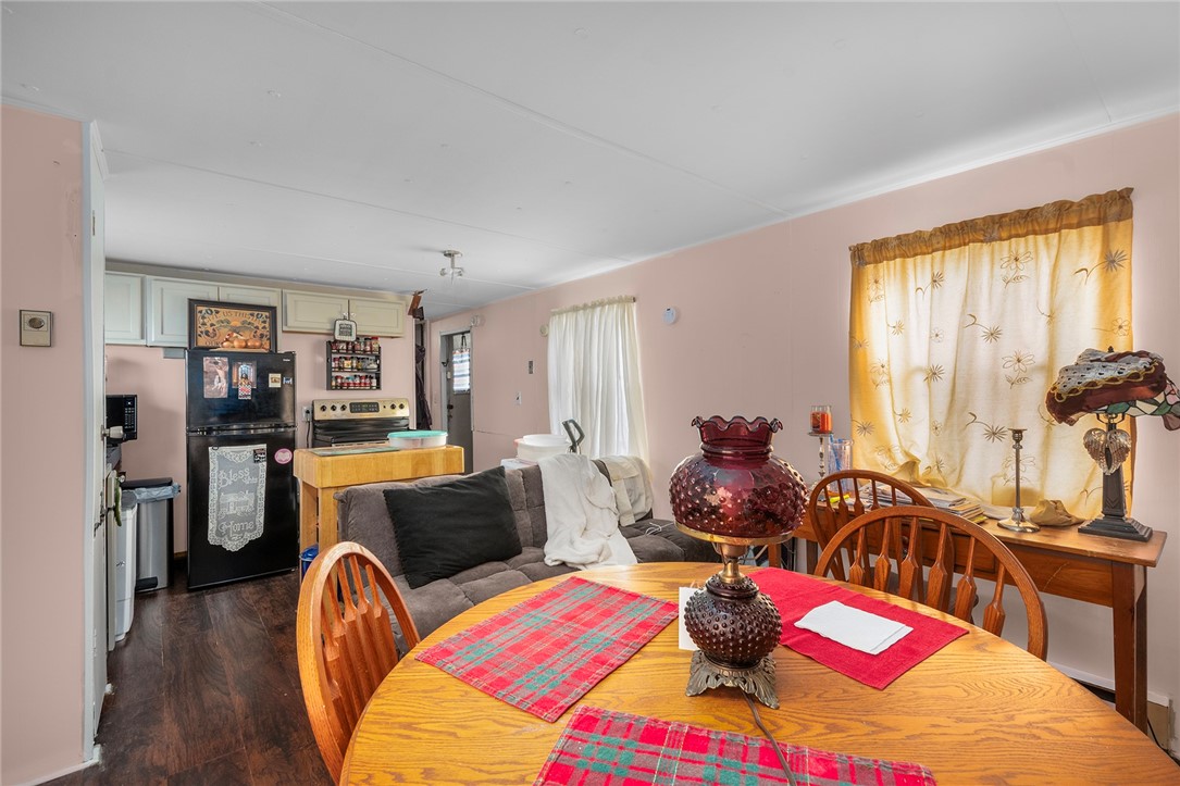 719 Forest Avenue Middletown, RI 02842 - Photo 6 of 15