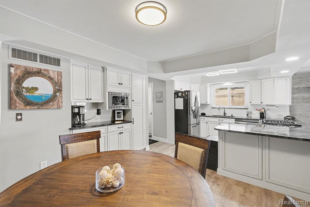 5091 Wakefield Road Grand Blanc, MI 48439 - Photo 11 of 30 Gallery Image 11