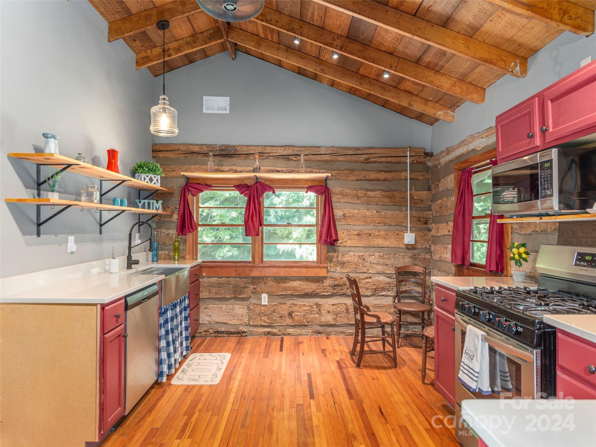 33 Ryan Ridge Road Maggie Valley, NC 28751 - Photo 7 of 19 Gallery Image 7