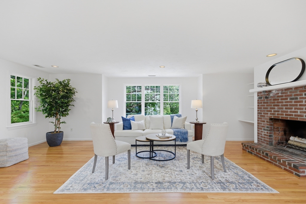 81 Parish Road Needham, MA 02494 - Photo 8 of 34