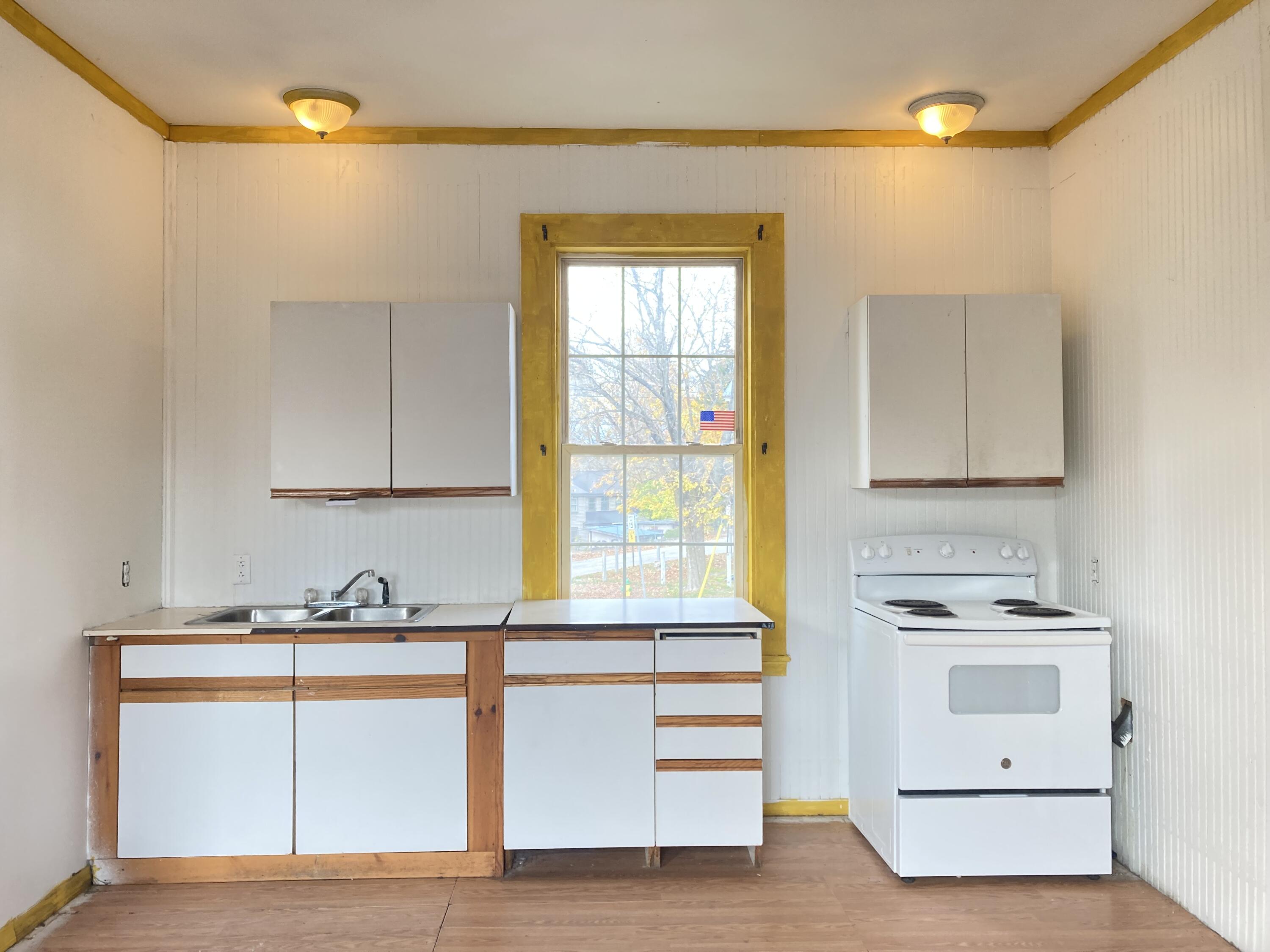 63 Elm Street Mechanic Falls, ME 04256 - Photo 2 of 9 IMG_0844