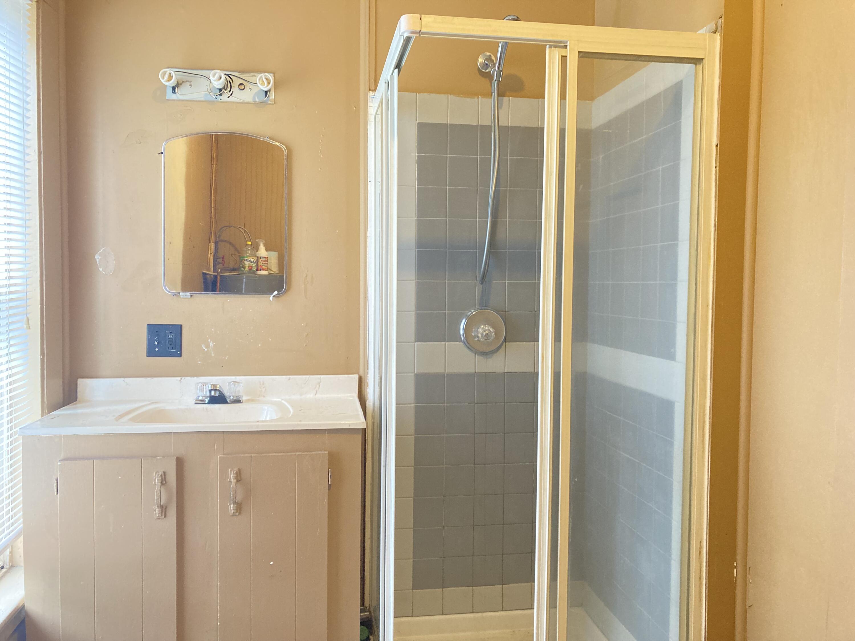 63 Elm Street Mechanic Falls, ME 04256 - Photo 5 of 9 IMG_0846