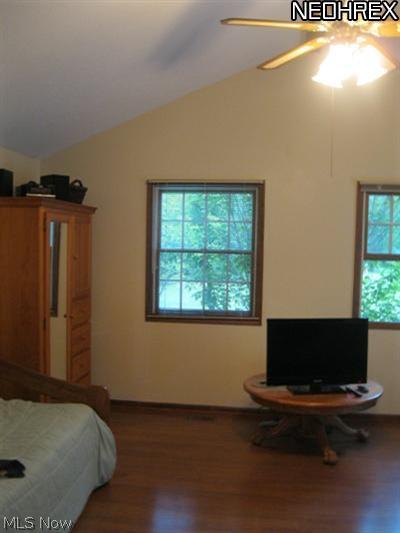 8091 Bainbridge Road Chagrin Falls, OH 44023 - Photo 19 of 24 Guest Suite Master Bedroom