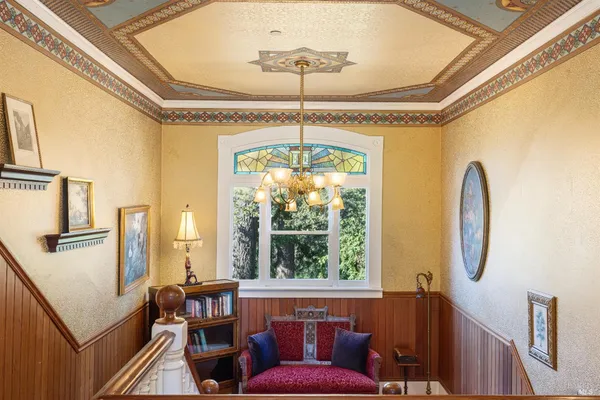 $7,900,000 | 25 West Grant Street, Healdsburg, CA 95448