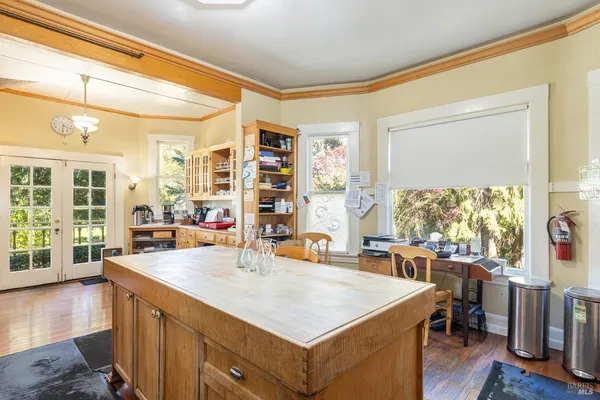 $7,900,000 | 25 West Grant Street, Healdsburg, CA 95448