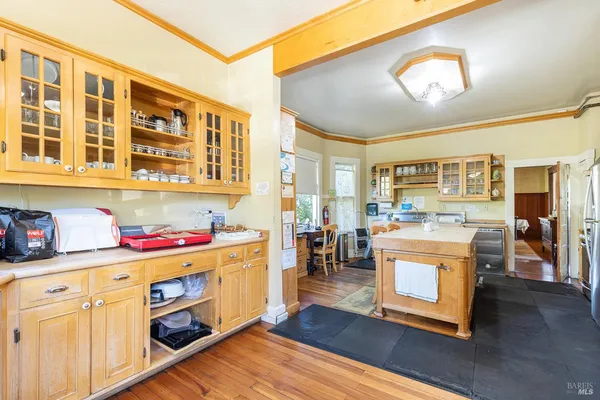 $7,900,000 | 25 West Grant Street, Healdsburg, CA 95448