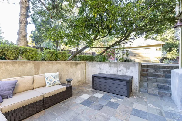 $7,900,000 | 25 West Grant Street, Healdsburg, CA 95448