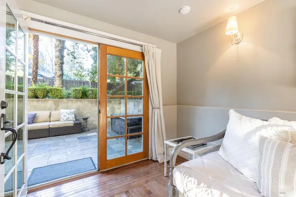 $7,900,000 | 25 West Grant Street, Healdsburg, CA 95448