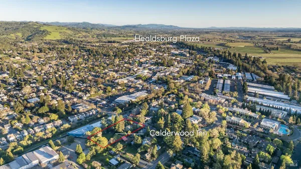 $7,900,000 | 25 West Grant Street, Healdsburg, CA 95448