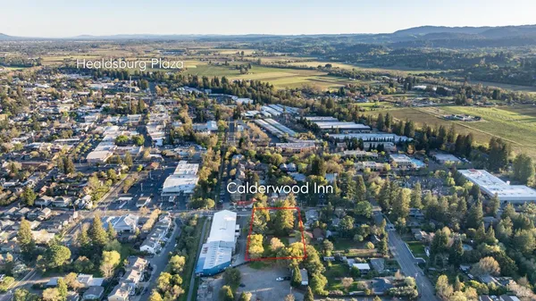 $7,900,000 | 25 West Grant Street, Healdsburg, CA 95448