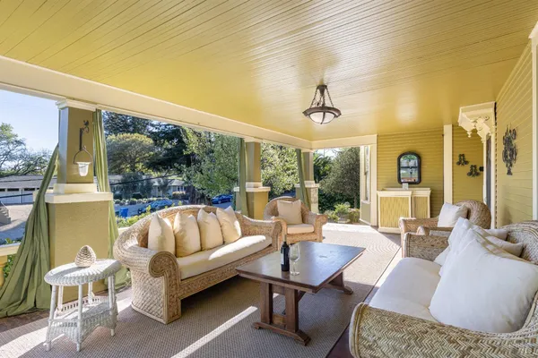 $7,900,000 | 25 West Grant Street, Healdsburg, CA 95448