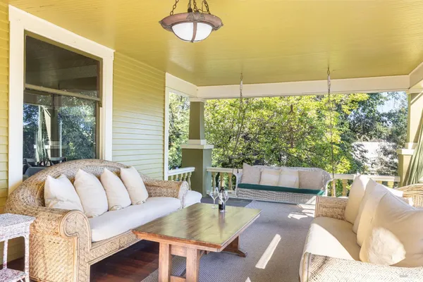 $7,900,000 | 25 West Grant Street, Healdsburg, CA 95448