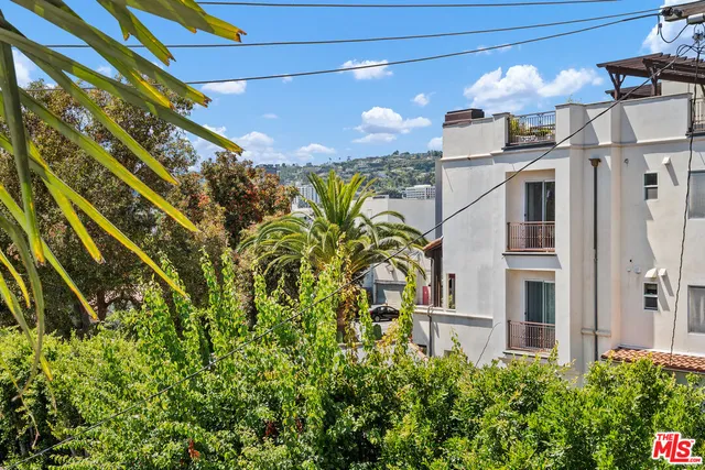 $780,000 | 625 North Flores Street, Unit 304, West Hollywood, CA 90048