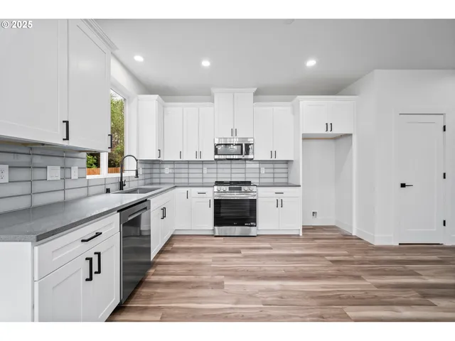 $449,000 | 11101 Northeast 64th Court, Unit LOT #14, Vancouver, WA 98686