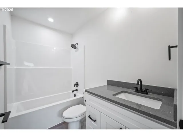 $449,000 | 11101 Northeast 64th Court, Unit LOT #14, Vancouver, WA 98686