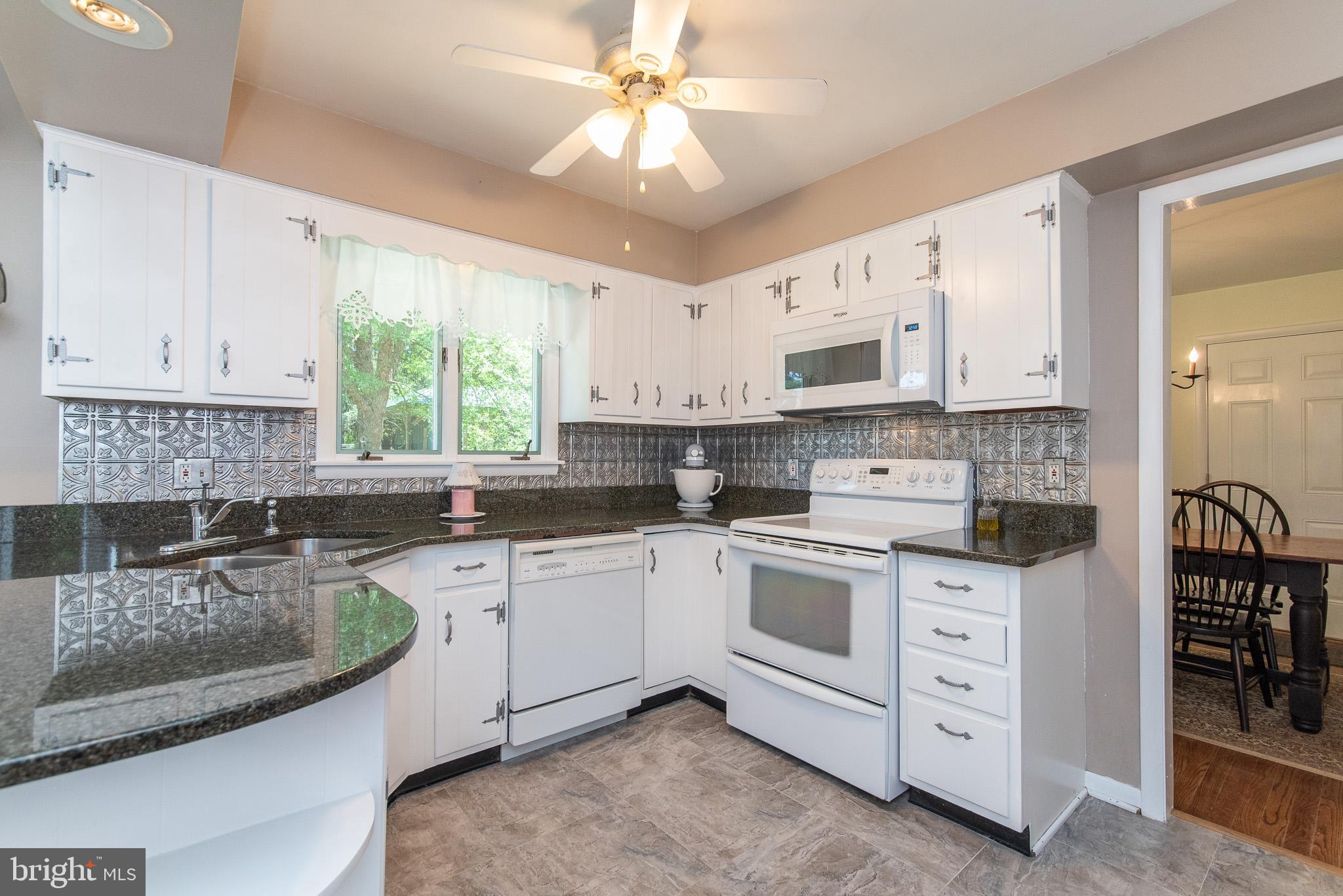 2704 Coon Club Road Westminster, MD 21157 - Photo 15 of 55 Kitchen
