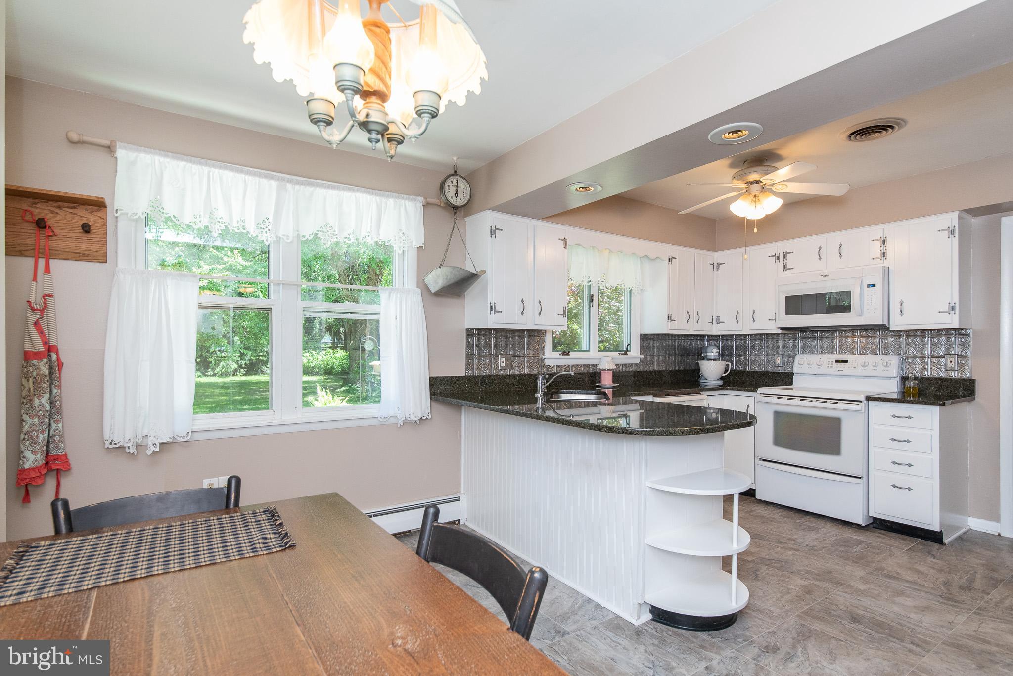 2704 Coon Club Road Westminster, MD 21157 - Photo 18 of 55 Kitchen
