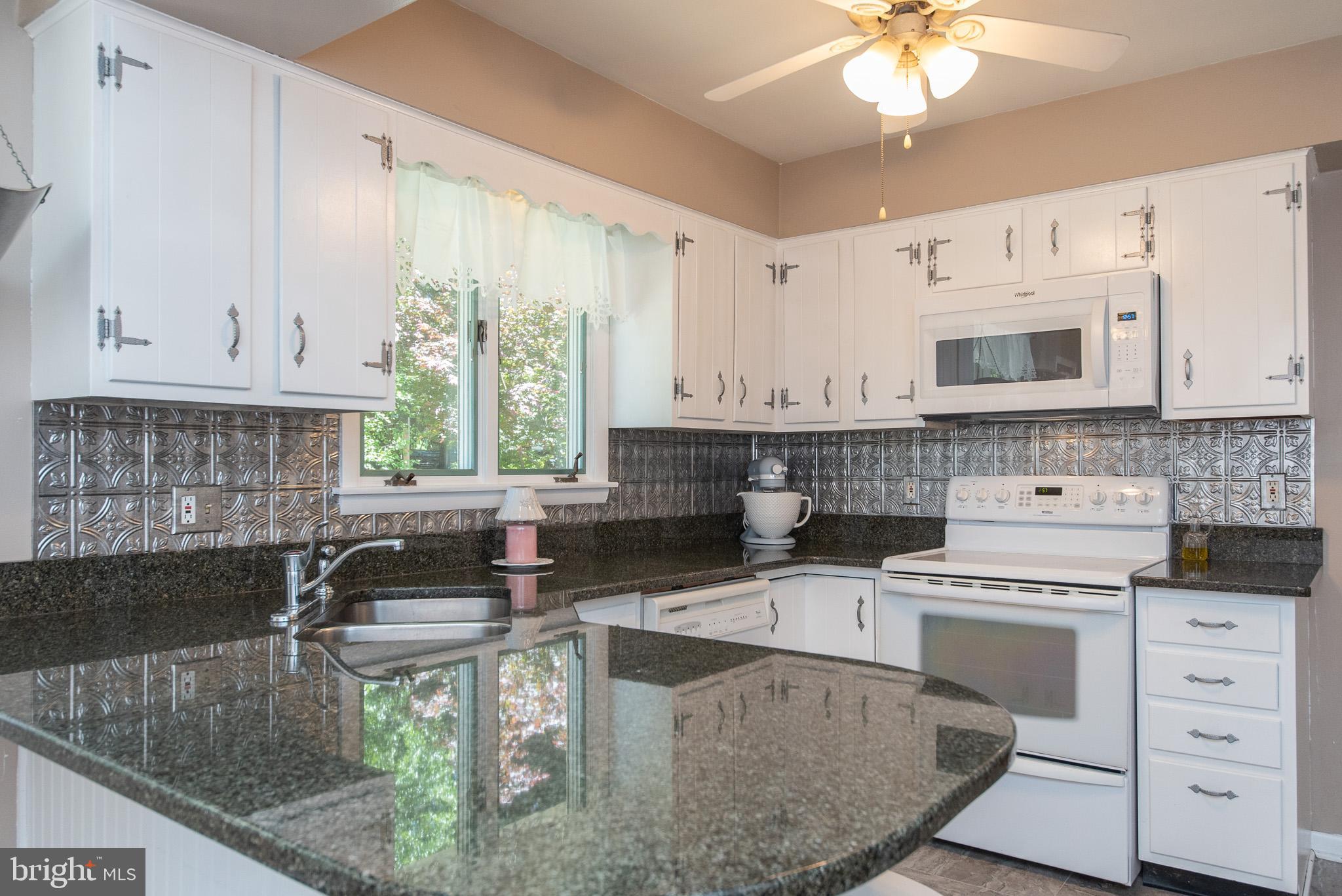 2704 Coon Club Road Westminster, MD 21157 - Photo 19 of 55 Kitchen