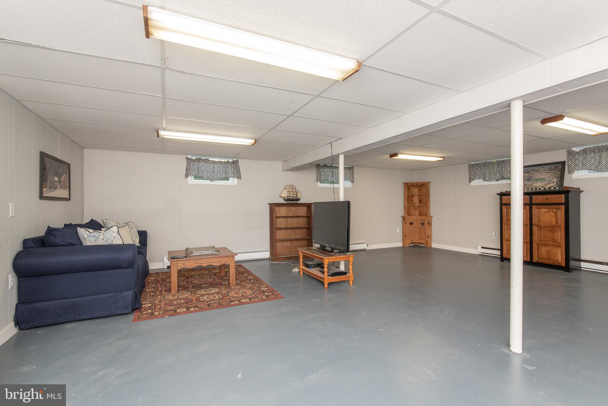 2704 Coon Club Road Westminster, MD 21157 - Photo 39 of 55 Family Room