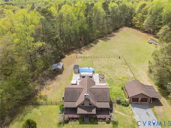$595,000 | 379 Sparrowhawk Lane, Elberon, VA 23846