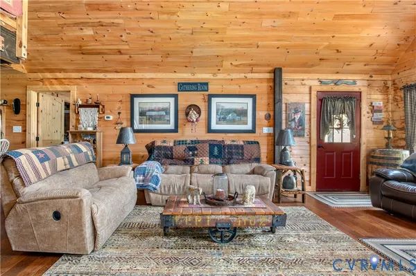 $595,000 | 379 Sparrowhawk Lane, Elberon, VA 23846