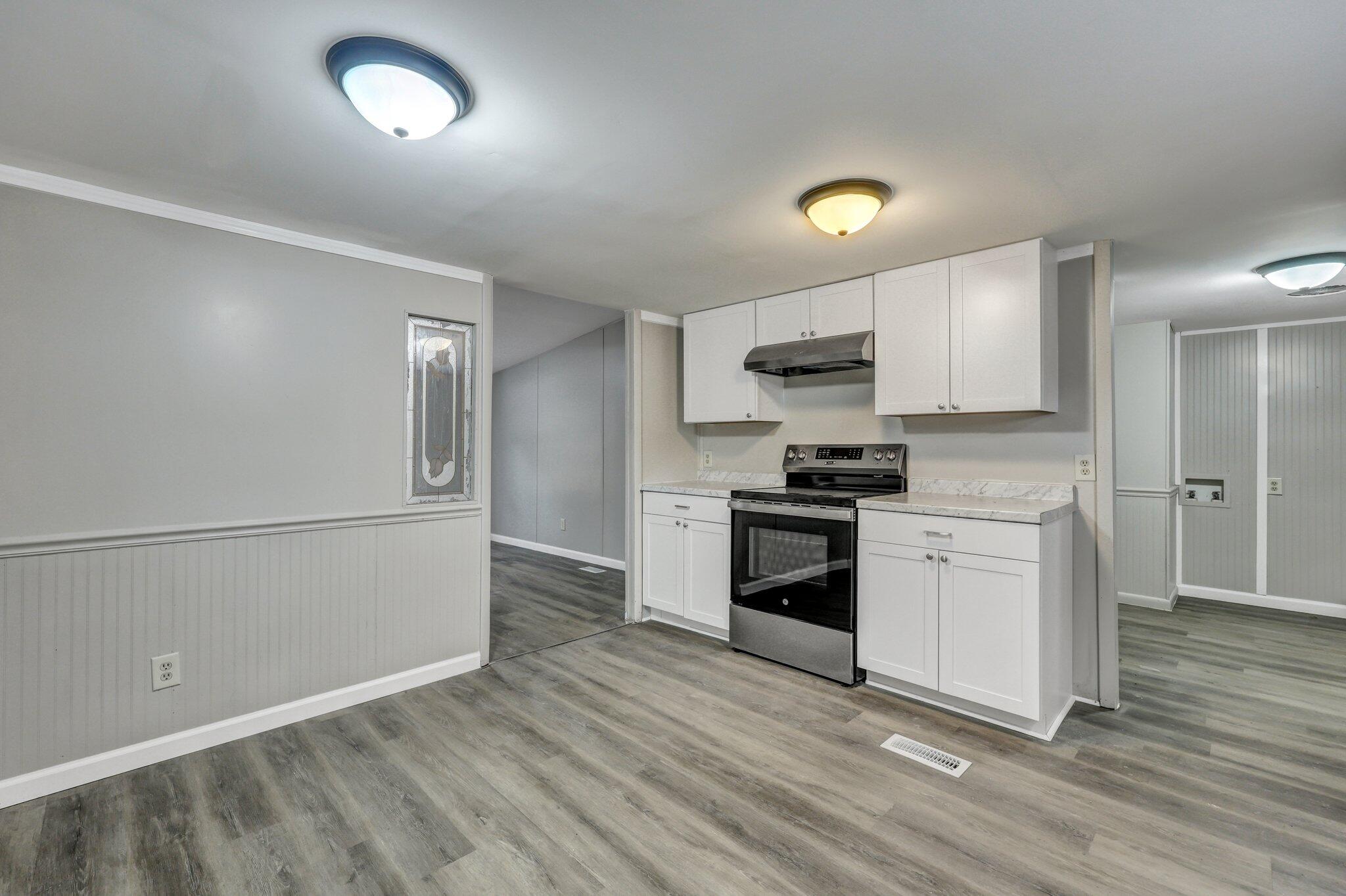 478 Eagle Drive Ridgeville, SC 29472 - Photo 11 of 38 Kitchen