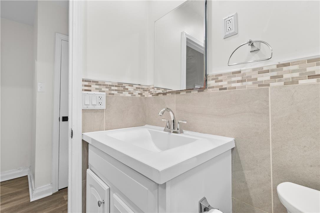 726 Seneca Street Bethlehem, PA 18015 - Photo 21 of 66