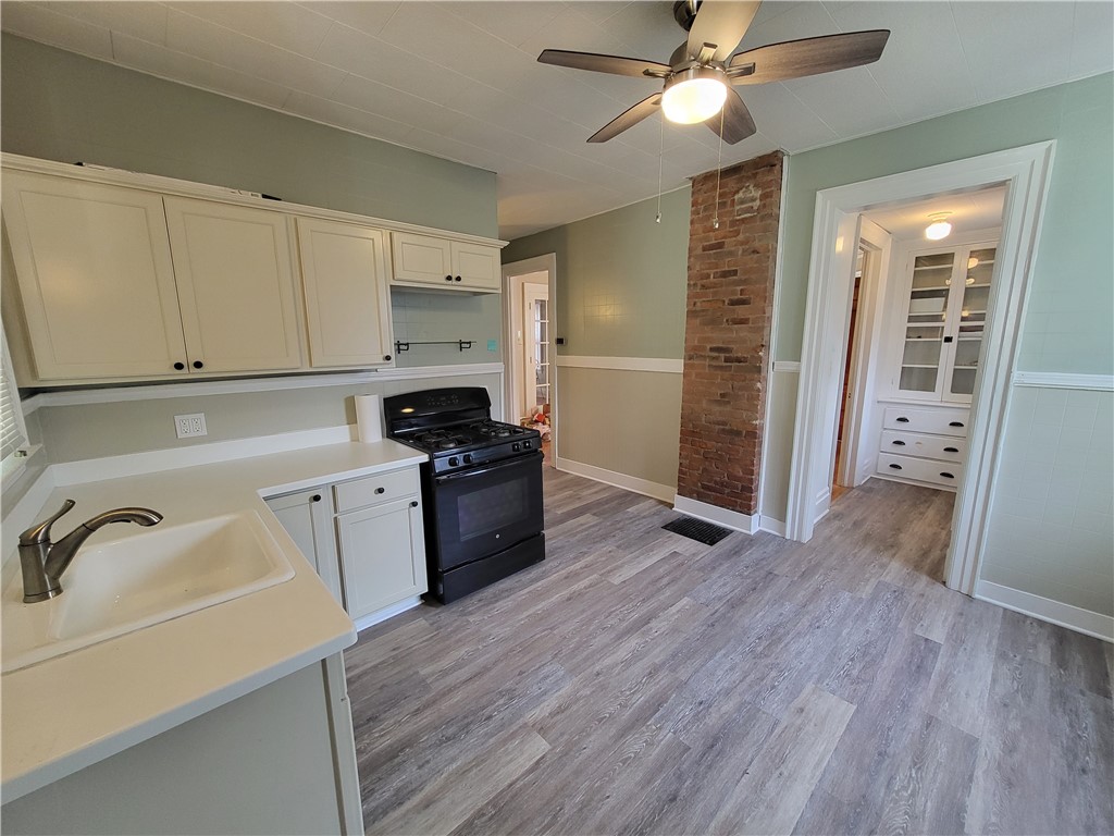 45 Boardman Street Rochester, NY 14607 - Photo 13 of 39