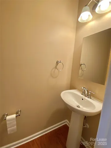 $1,925 | 2601 Silverthorn Drive, Charlotte, NC 28273