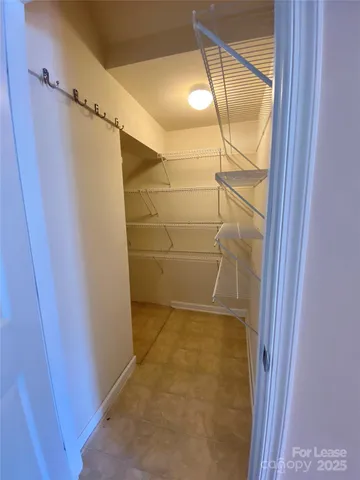 $1,925 | 2601 Silverthorn Drive, Charlotte, NC 28273