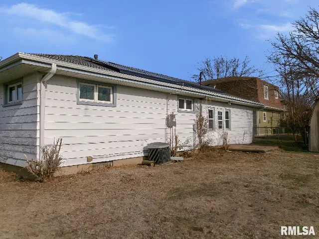 $79,900 | 1300 Jefferson Street, Pekin, IL 61554