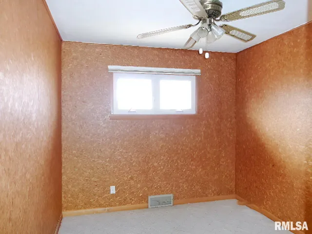 $79,900 | 1300 Jefferson Street, Pekin, IL 61554