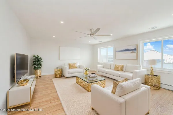 $1,499,999 | 437 Brighton Street | Tottenville