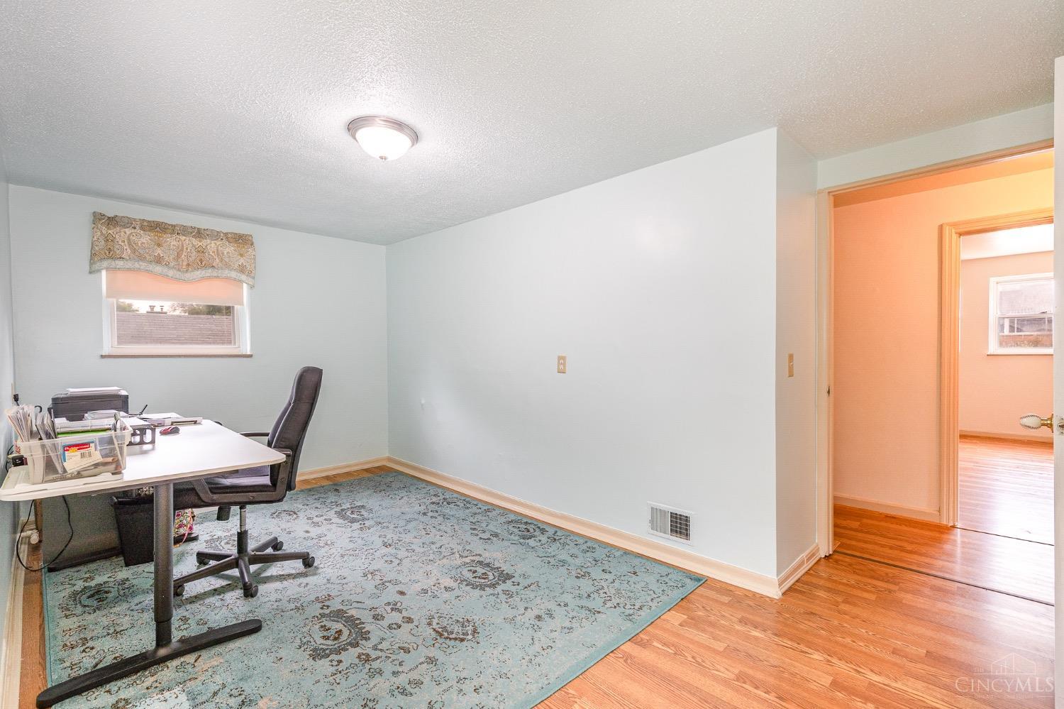 4412 Foley Road Cincinnati, OH 45238 - Photo 28 of 33