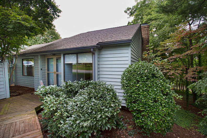 2403 South Clearing Road Salem, VA 24153 - Photo 1 of 43 SouthClearing001