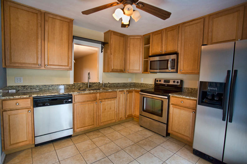 2403 South Clearing Road Salem, VA 24153 - Photo 6 of 43 SouthClearing006