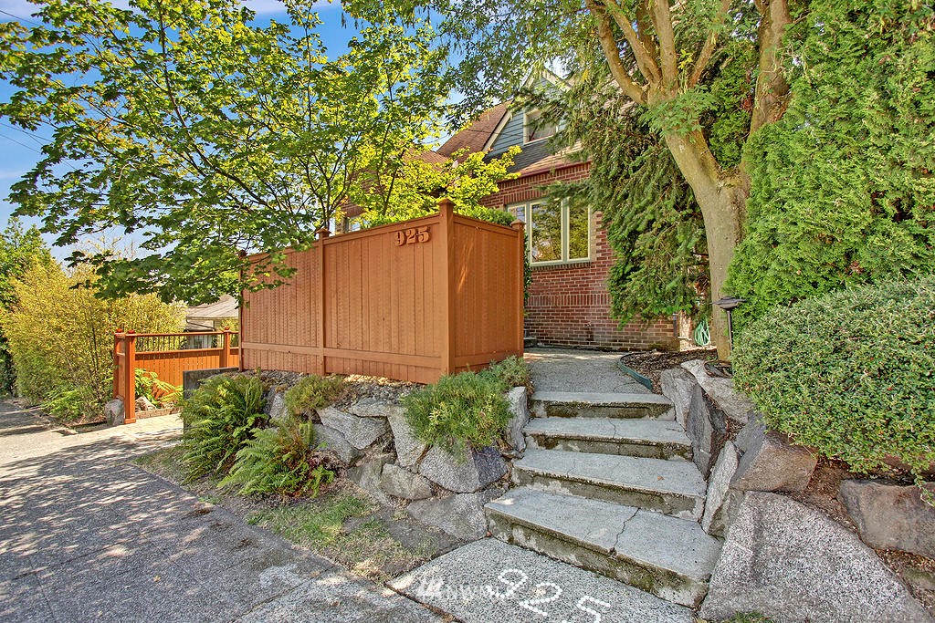 925 North 80th Street Seattle, WA 98103 - Photo 9 of 18 Gallery Image 9