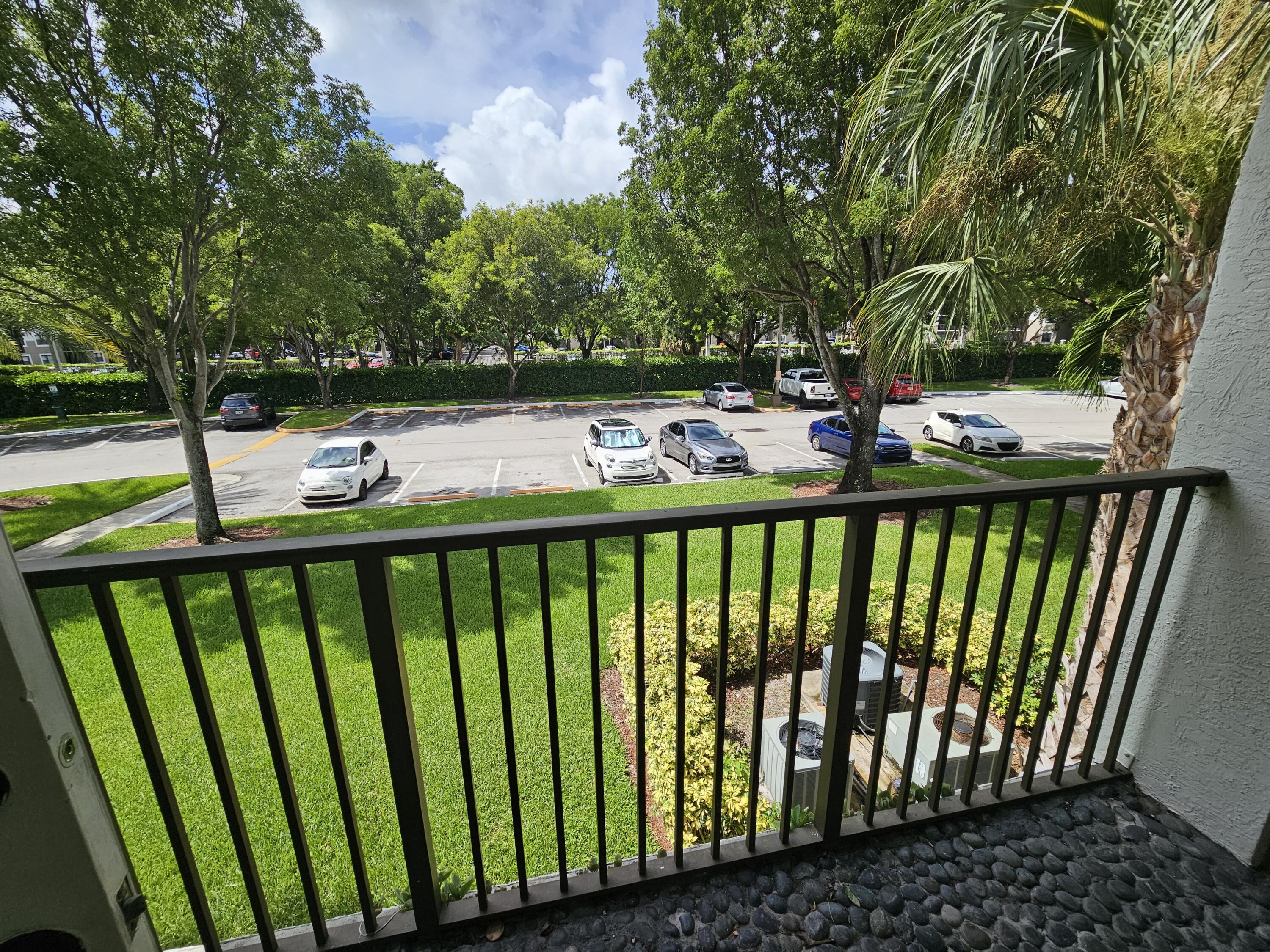 630 South Park Road, Unit 213 Hollywood, FL 33021 - Photo 11 of 14 20240801_112004