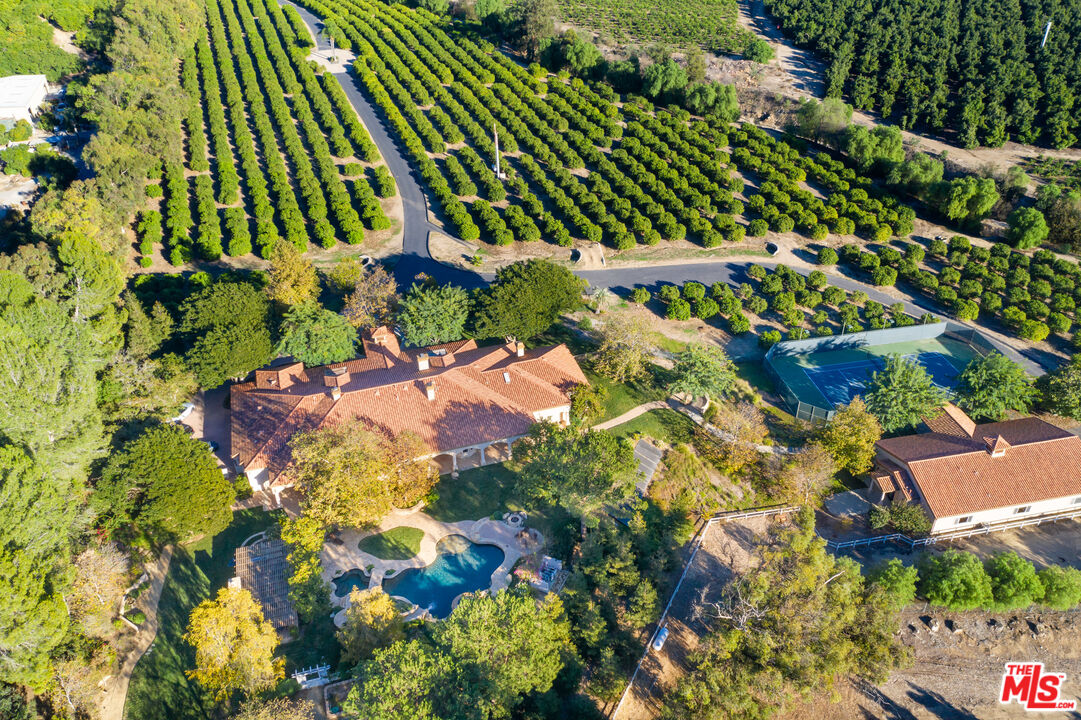 9269 Stockton Road Moorpark, CA 93021 - Photo 4 of 46