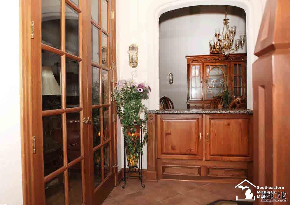 3663 Consear Road Lambertville, MI 48144 - Photo 2 of 22 Entry Foyer