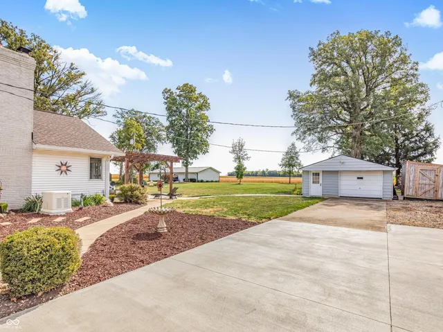 $500,000 | 3589 West Old State Road 28, Tipton, IN 46072