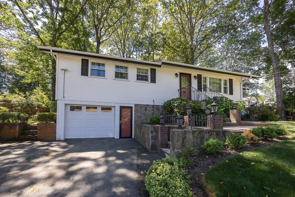 21 Trinity Drive Milford, MA 01757 - Photo 2 of 38