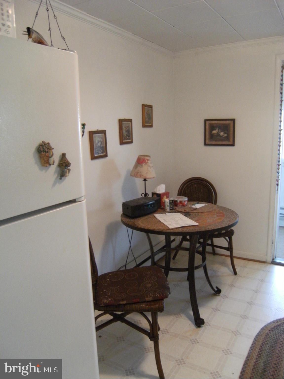 5330 Shookstown Road Frederick, MD 21702 - Photo 11 of 16 Table space kitchen
