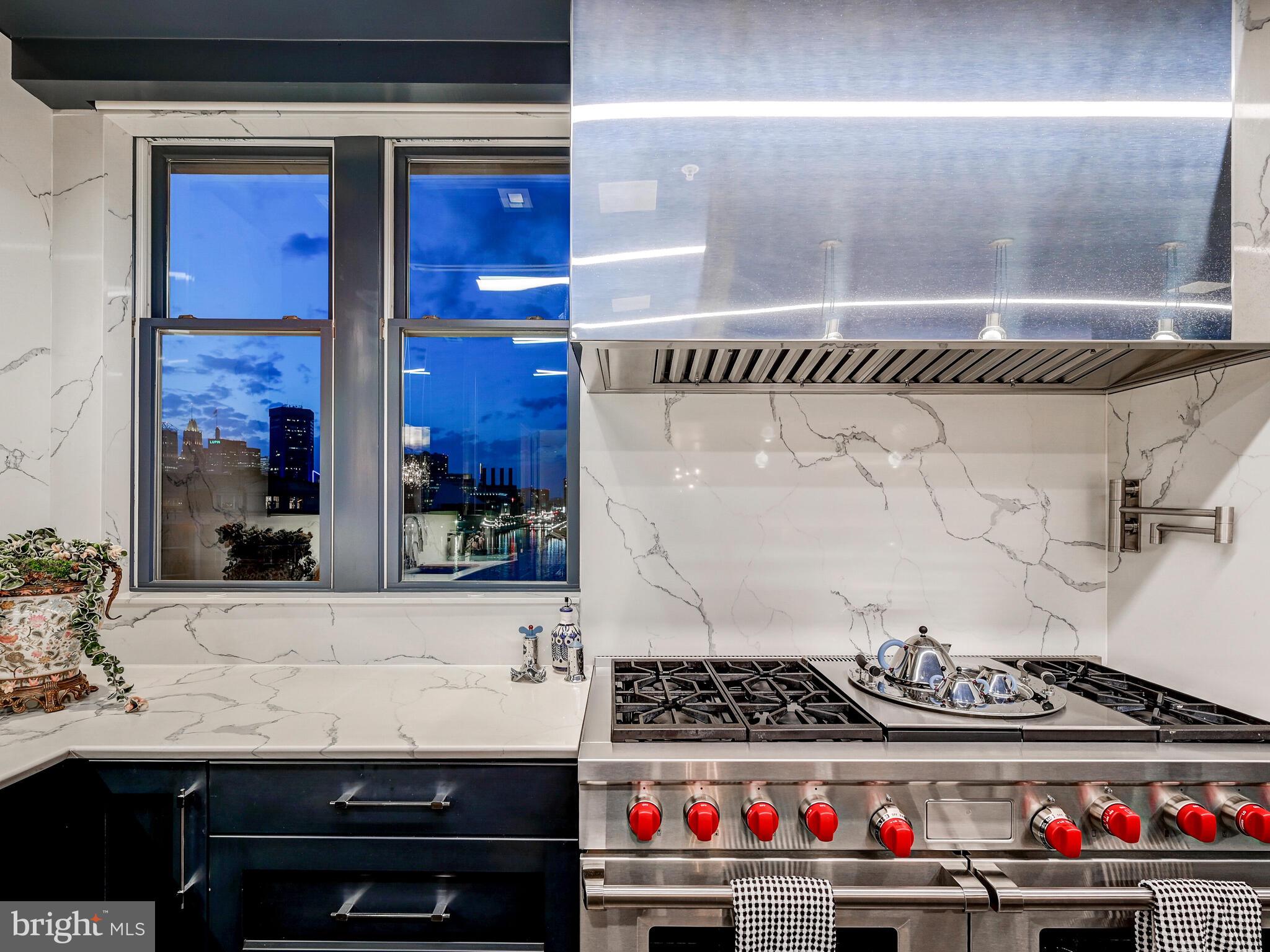 801 Key Highway, Unit P54 Baltimore, MD 21230 - Photo 20 of 81