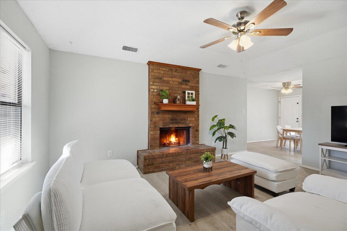 4710 65th Street Lubbock, TX 79414 - Photo 3 of 23 03-nmja-3