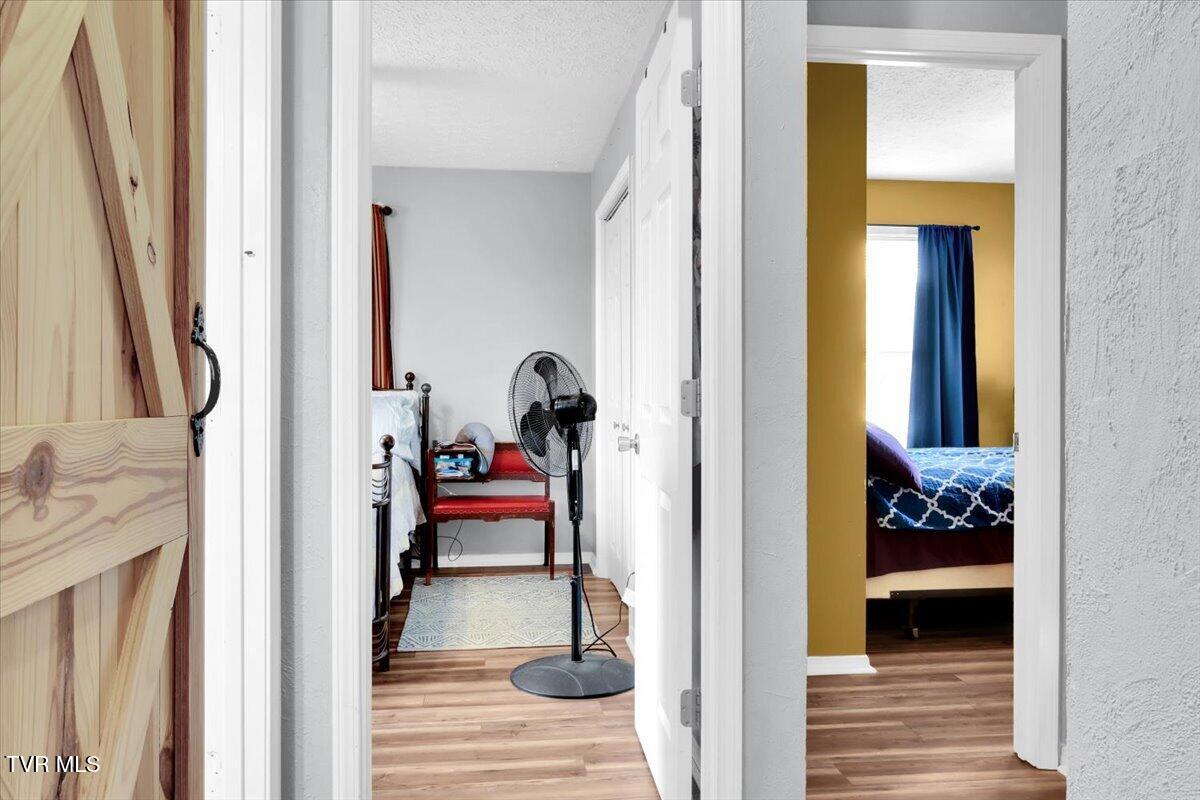 1011 Stonegate Road Kingsport, TN 37660 - Photo 9 of 27 09-Hall